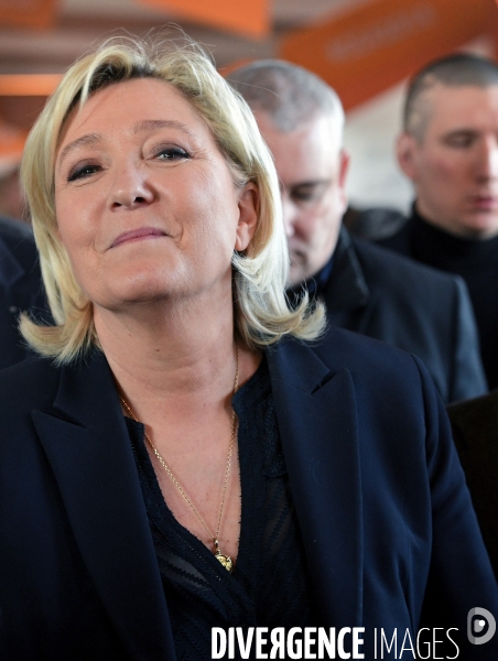 Marien Le Pen au salon de l agriculture