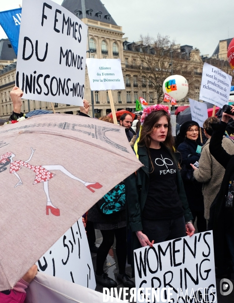 Rassemblement pour la journee des droits des femmes
