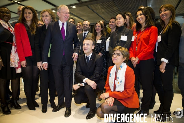 Dans le cadre de la Journée internationale des Droits des femmes le président Emmanuel MACRON rend visite à l entreprise Gecina