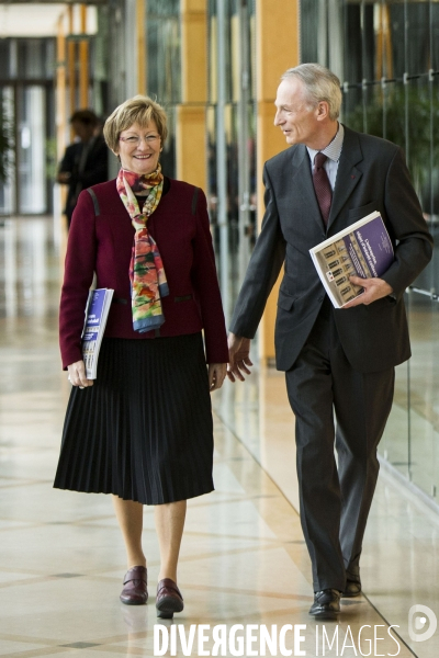 Remise du rapport de Jean-Dominique Senard et Nicole Notat  à la suite de la mission  Entreprise et intérêt général .