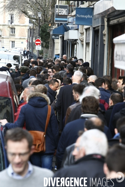 Jean-Marie LE PEN signe ses mémoires à la  Librairie Française  dans le 15ème arrondissement de Paris