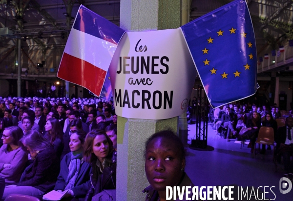 Premiere convention les Jeunes avec Macron