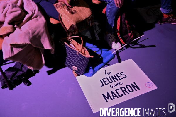 Premiere convention les Jeunes avec Macron