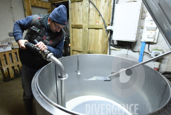 La collecte du #lait avec Franck, le #fromager #Agriculture #Jura #FrancheComté Le Val d Amour - Jura - Saison 4 Coopérative de Grange de Vaivre A l heure de la