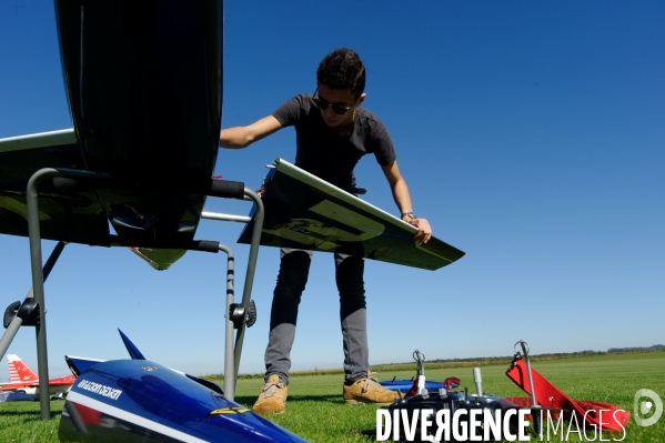 Aéromodèlisme : Avions JET au I/5ème et au 1/2.