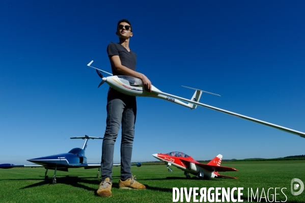 Aéromodèlisme : Piloter un jet à 15 ans