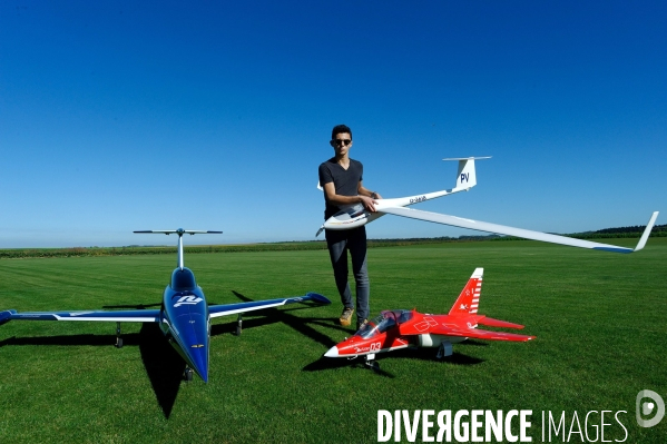 Aéromodèlisme : Piloter un jet à 15 ans
