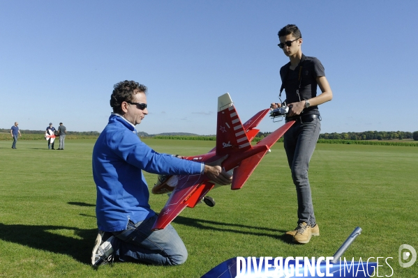 Aéromodèlisme : Piloter un jet à 15 ans