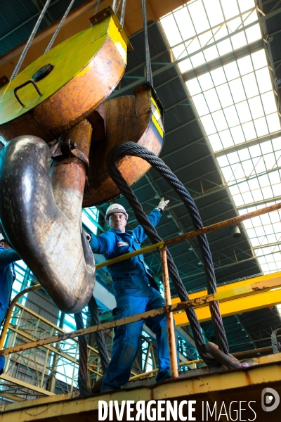 Sur les chantiers navals STX France de Saint-Nazaire.