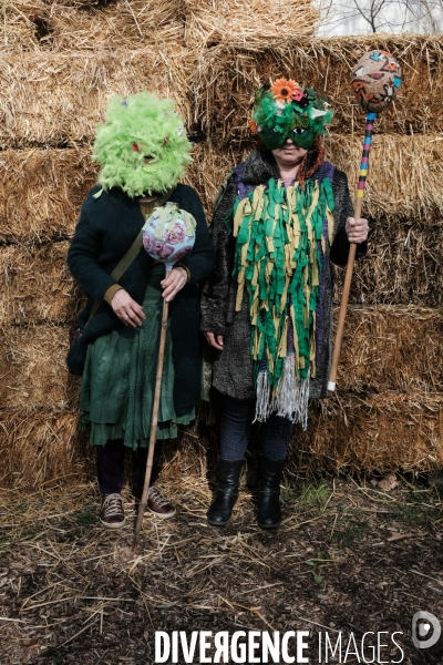 Le Carnaval Touf Ensemble contre les pesticides et les désherbants en ville # Acte 01