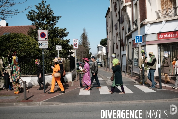 Le Carnaval Touf Ensemble contre les pesticides et les désherbants en ville # Acte 01