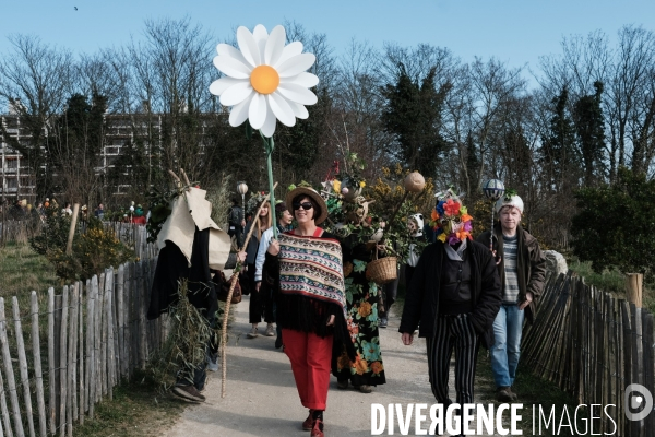 Le Carnaval Touf Ensemble contre les pesticides et les désherbants en ville # Acte 01