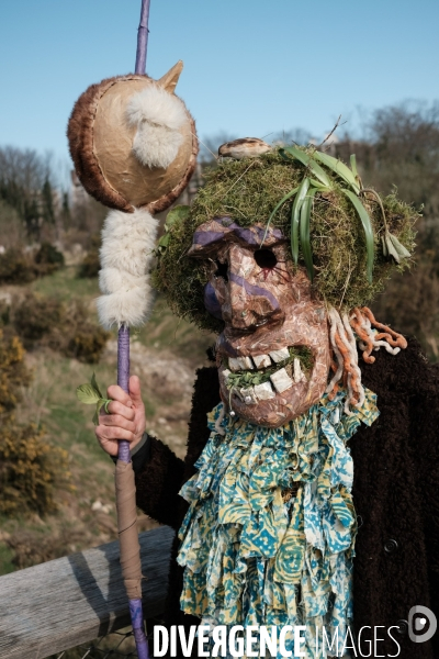 Le Carnaval Touf Ensemble contre les pesticides et les désherbants en ville # Acte 01