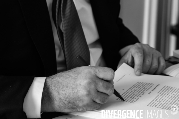 François Hollande rédige son livre  les leçons du pouvoir 