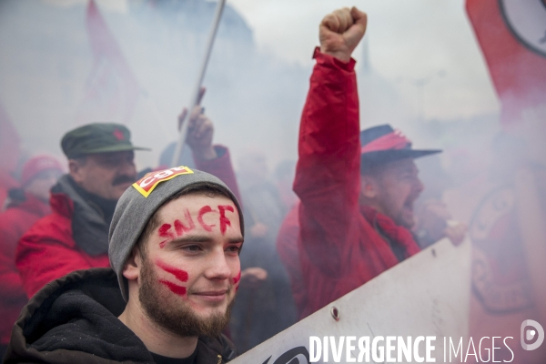 Manifestation nationale des cheminots contre le projet de réforme de leur statut à Paris le 22 mars 2018