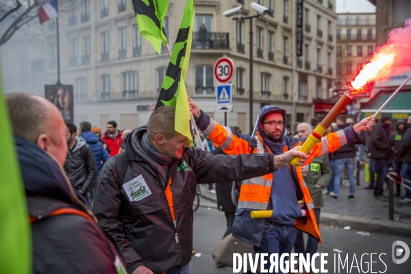 Manifestation nationale des cheminots contre le projet de réforme de leur statut à Paris le 22 mars 2018