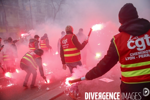 Manifestation nationale des cheminots contre le projet de réforme de leur statut à Paris le 22 mars 2018