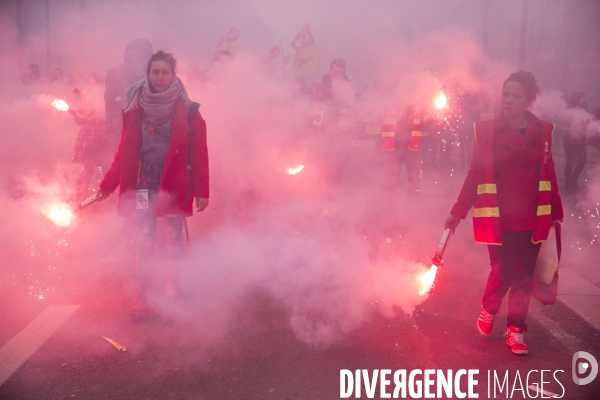 Manifestation nationale des cheminots contre le projet de réforme de leur statut à Paris le 22 mars 2018