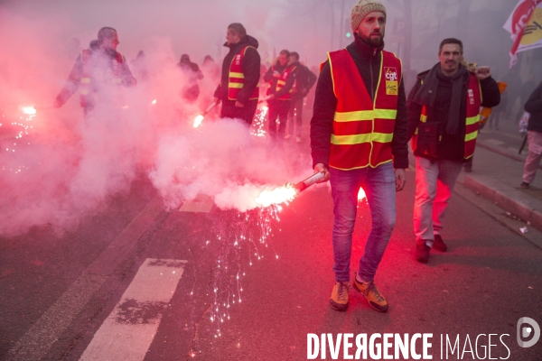 Manifestation nationale des cheminots contre le projet de réforme de leur statut à Paris le 22 mars 2018