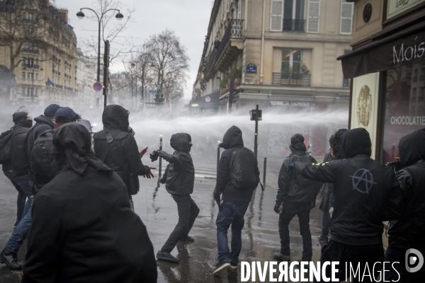 Manifestation nationale des cheminots contre le projet de réforme de leur statut à Paris le 22 mars 2018