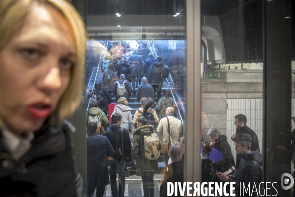 24 heures dans la vie d une contrôleuse TGV à la SNCF