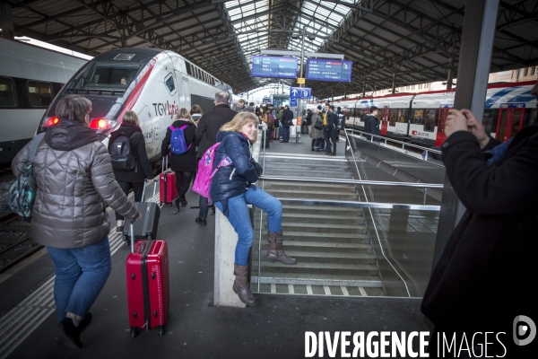 24 heures dans la vie d une contrôleuse TGV à la SNCF