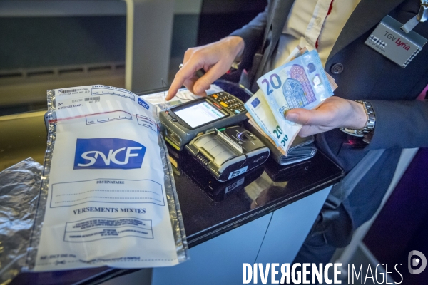 24 heures dans la vie d une contrôleuse TGV à la SNCF