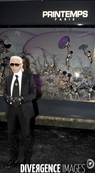 Karl lagerfeld inaugure les vitrines de noel du printemps