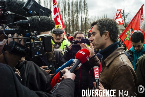 Déplacement unitaire pour la défense du service public ferroviaire.