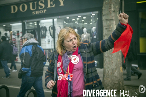 Premier jour de la greve nationale a la SNCF à Paris: AG et manifestations