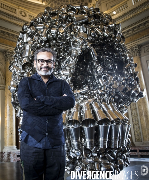 L artiste indien Subodh GUPTA présente son exposition au 11 conti-Monnaie de Paris