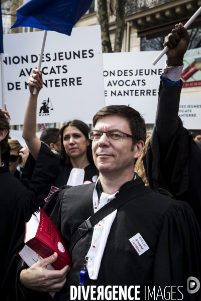 Manifestation nationale des avocats et professionnels de la justice à Paris.