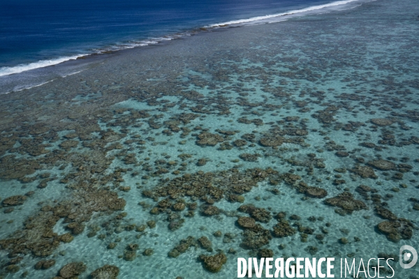 Vue aérienne du lagon de Tetiaroa