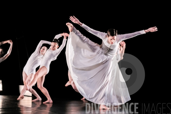 THE HEART OF MY HEART / Gil Carlos Harush /  Ballet de l Opéra national du Rhin
