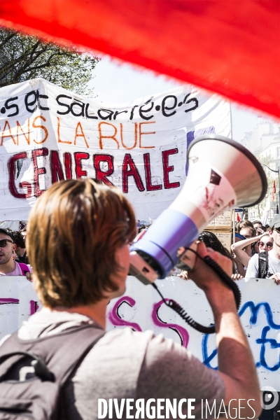 Grève à la SNCF, Manifestation interprofessionnelle.