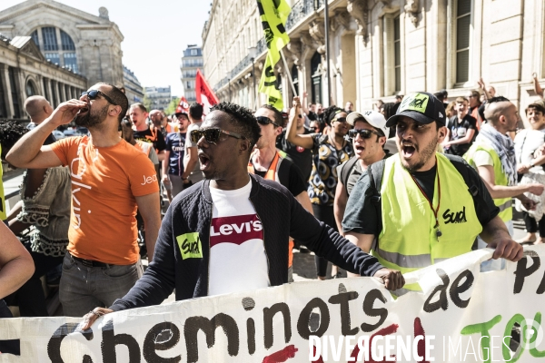 Grève à la SNCF, Manifestation interprofessionnelle.