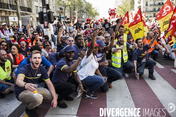 Grève à la SNCF, Manifestation interprofessionnelle.