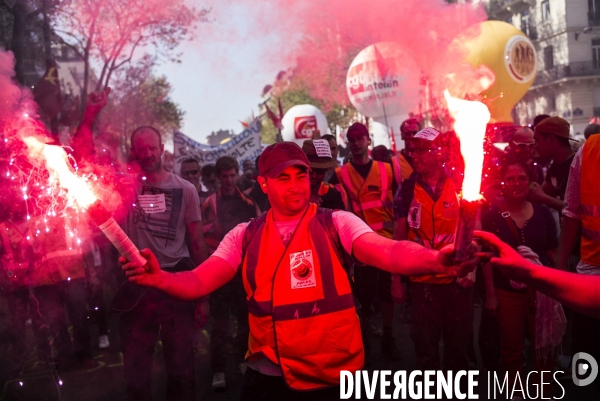 Grève à la SNCF, Manifestation interprofessionnelle.