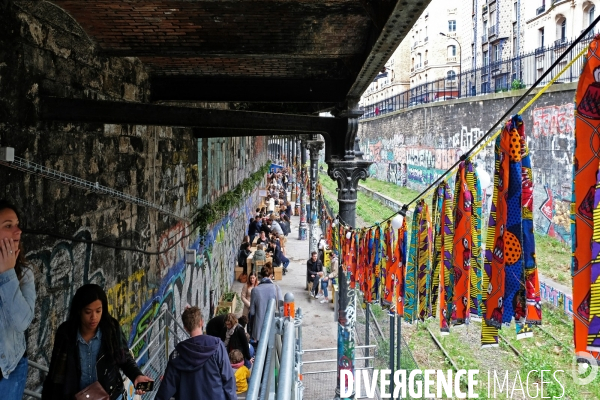 Le Hasard Ludique,ouverture du quai de cette station desaffectee de la Petite Ceinture