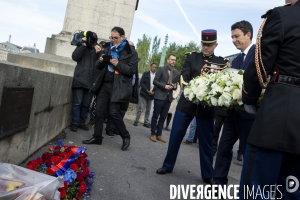 Hommage d Anne HIDALGO et Benjamin GRIVEAUX à Brahim BOUARRAM, assassiné en 1995.
