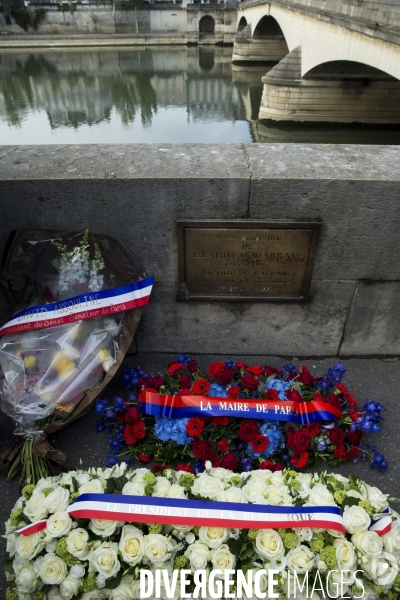 Hommage d Anne HIDALGO et Benjamin GRIVEAUX à Brahim BOUARRAM, assassiné en 1995.