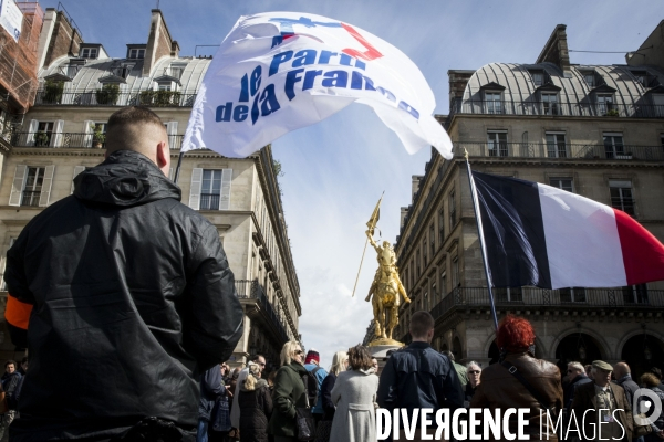 Jean-Marie LE PEN rassemble ses fidèles autour de la statue de Jeanne-d Arc pour le 1er mai.