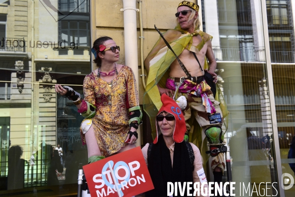 Protestation contre Le Président Emmanuel Macron.  Protest against President Emmanuel Macron.