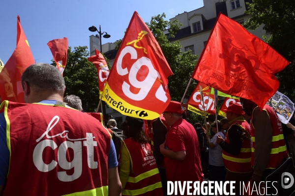 Protestation contre Le Président Emmanuel Macron.  Protest against President Emmanuel Macron.