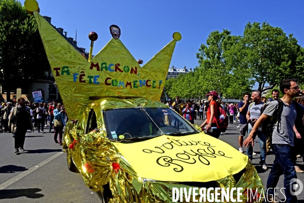 Protestation contre Le Président Emmanuel Macron.  Protest against President Emmanuel Macron.