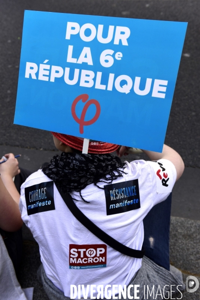 Protestation contre Le Président Emmanuel Macron.  Protest against President Emmanuel Macron.