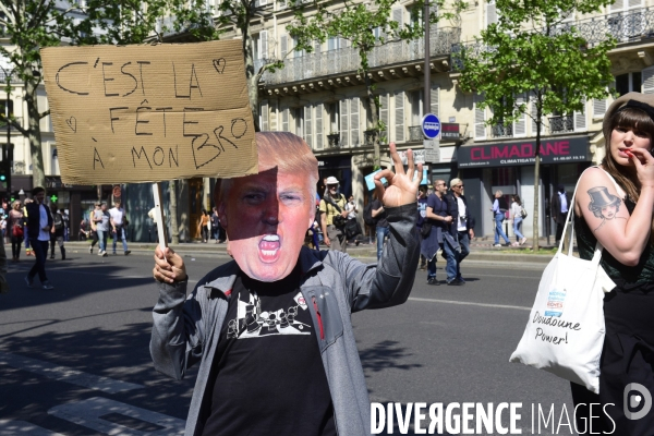 Protestation contre Le Président Emmanuel Macron.  Protest against President Emmanuel Macron.