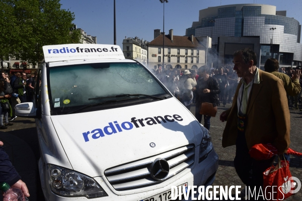 Protestation contre Le Président Emmanuel Macron.  Protest against President Emmanuel Macron.