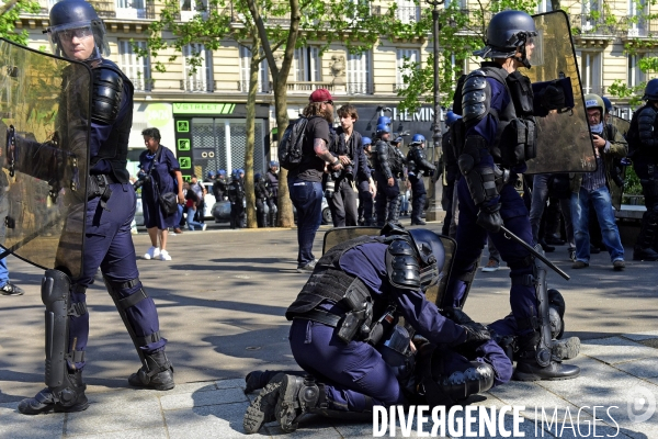 Protestation contre Le Président Emmanuel Macron.  Protest against President Emmanuel Macron.