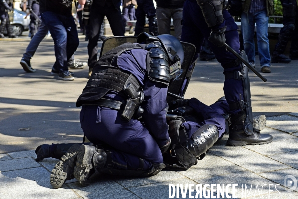 Protestation contre Le Président Emmanuel Macron.  Protest against President Emmanuel Macron.